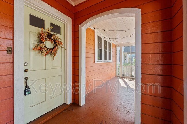 Foto del edificio - 972 Heard Ave