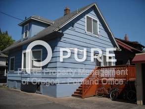 Building Photo - 1420 SE 40th Ave