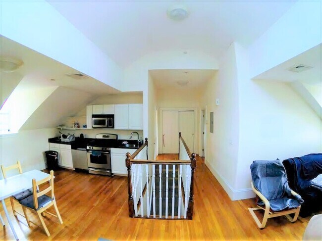 Foto del edificio - 33 Bowdoin St