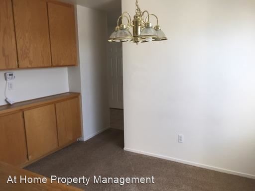 Building Photo - 201 Quailridge Rd