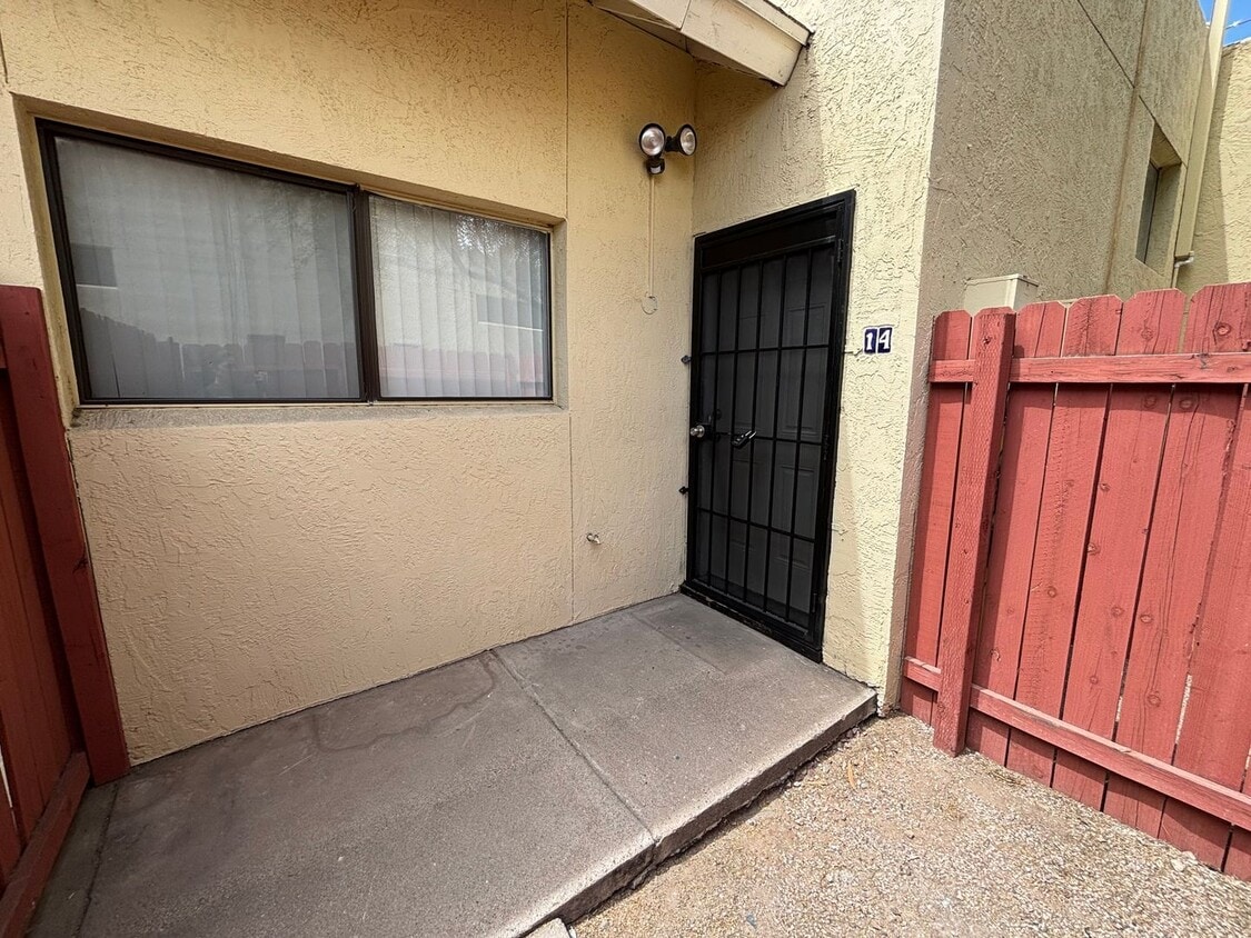 Photo - 1 E Navajo Rd Apts 1 - 15