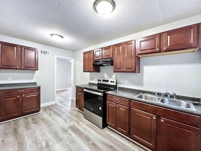 Foto del edificio - 3037 Bluffdale St