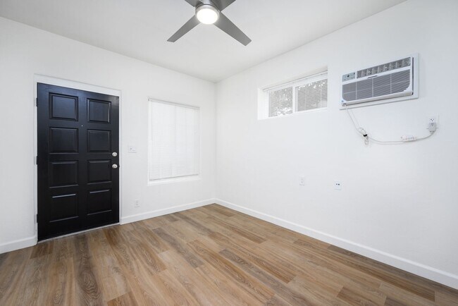 Foto del interior - E Street Apartments