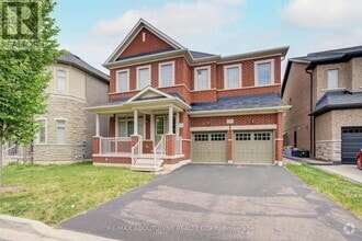Building Photo - 134 Goodwin Cres