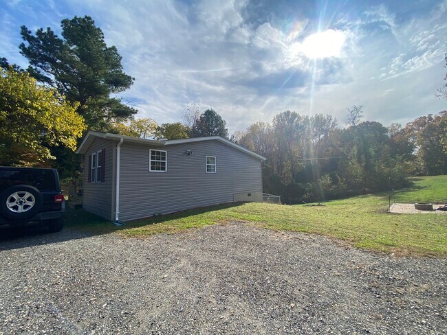Building Photo - 5601 Cherry Hill Rd