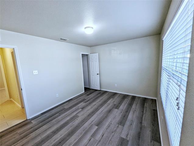 Building Photo - 704 Rivers Creek Ln