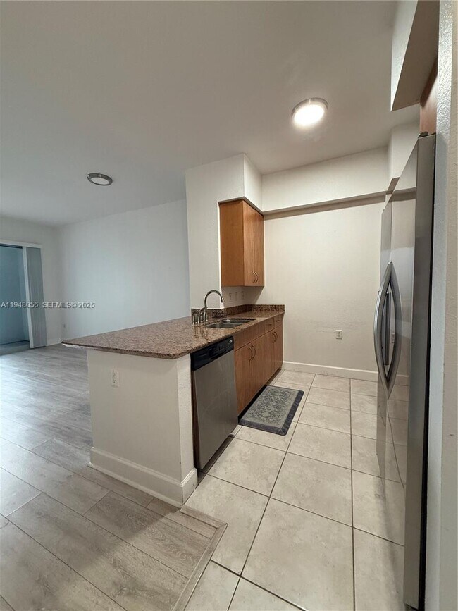 Building Photo - 1830 Radius Dr