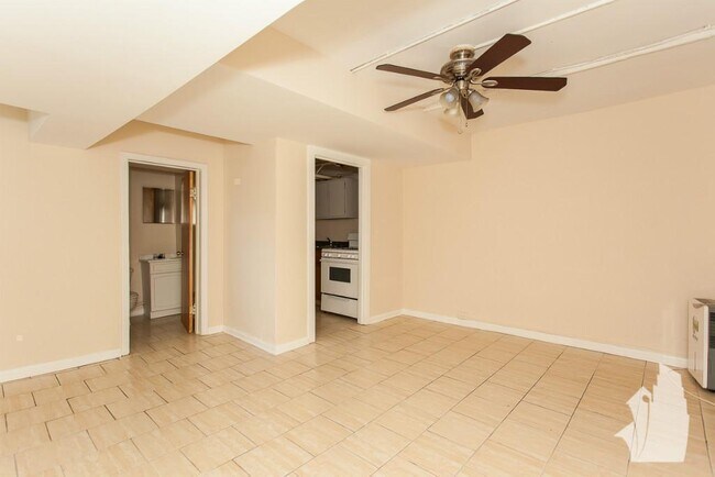 Foto del edificio - 2867 N Clark St