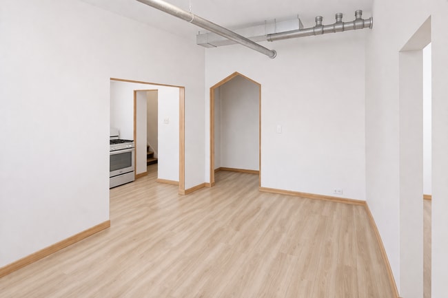 Building Photo - 1934 E 74th St