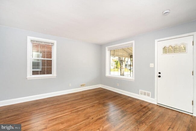 Foto del edificio - 218 Maryland Ave