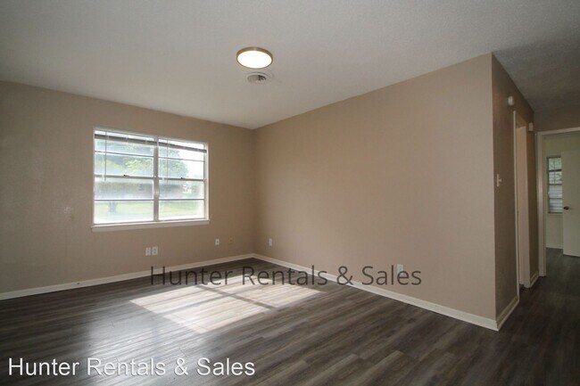 Building Photo - 4 br, 2 bath House - 1305 Santa Rosa Dr