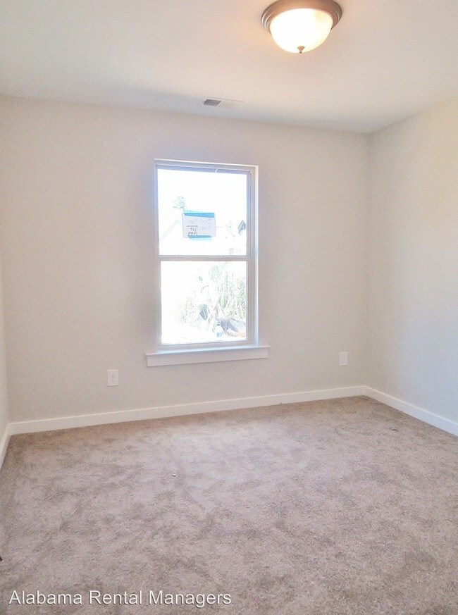 Building Photo - 4 br, 2 bath House - 867 Kent Drive