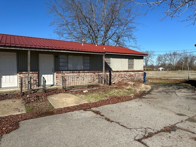 Foto del edificio - 8022 D Hwy 271-