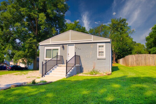 Foto del edificio - Modern 3-Bedroom Home with Smart Features & Premium Upgrades