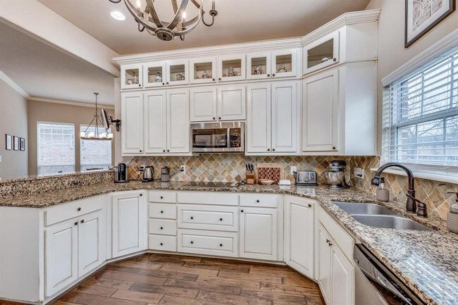 Building Photo - 4917 Ridglea Hills Ct
