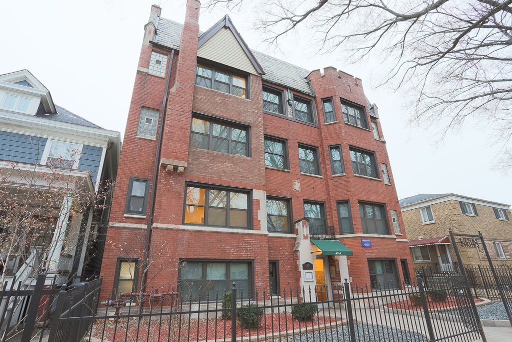 Primary Photo - 4614 N Paulina St