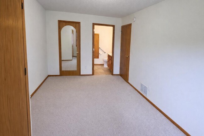 Foto del edificio - 913 Richland Ave SW