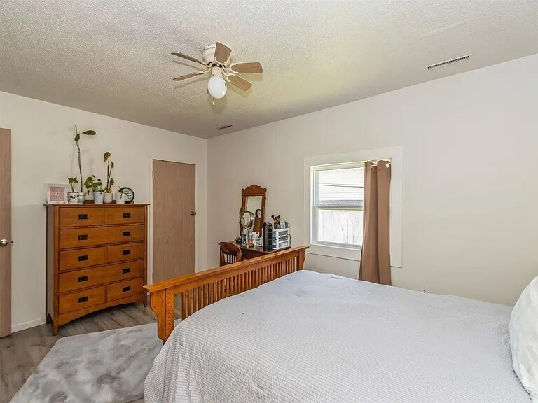 Foto del edificio - 320 S 4th St