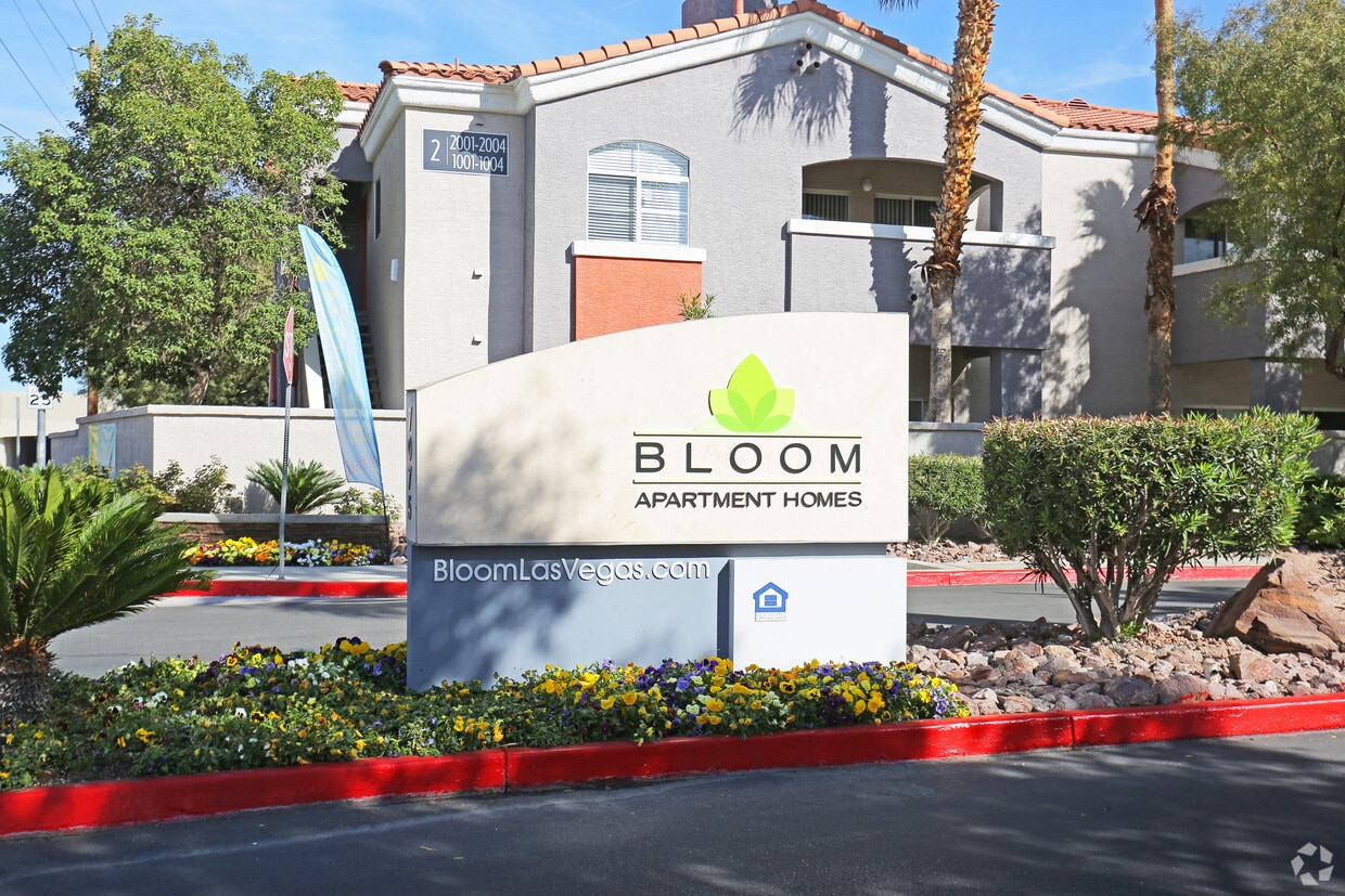 Foto principal - Bloom Apartment Homes