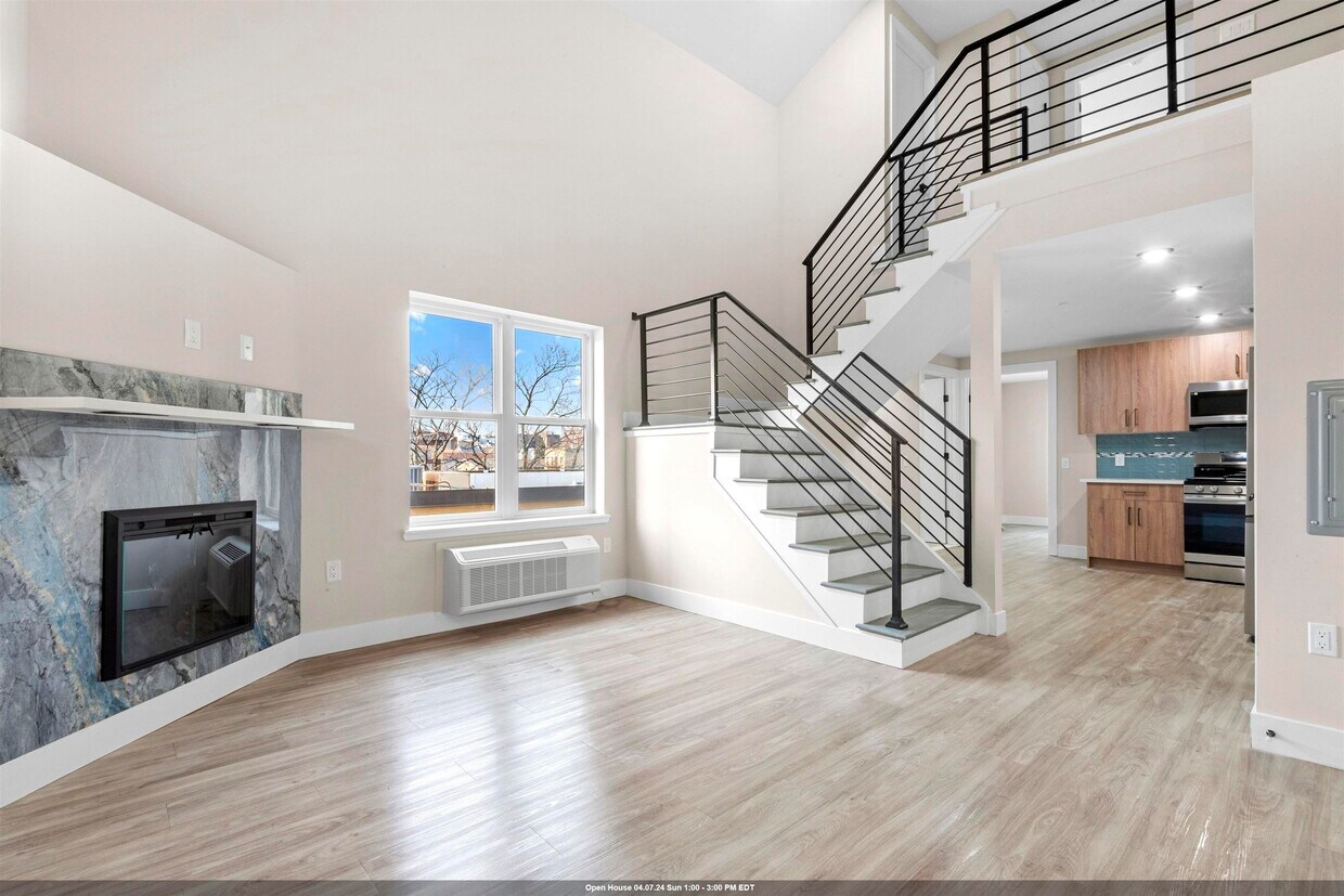 Foto principal - 212 70th St