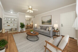 Building Photo - 2255 Braeswood Park Dr