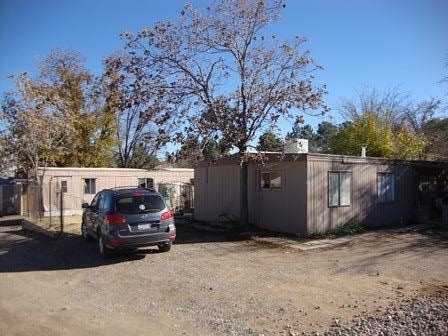 Building Photo - 225 N 10th St
