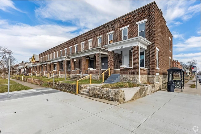 Building Photo - 1040 S Ohio Ave