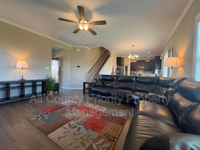 Foto del edificio - 224 Williamson Pl Dr