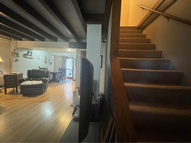 Foto del edificio - 52 Whites Bridge Rd