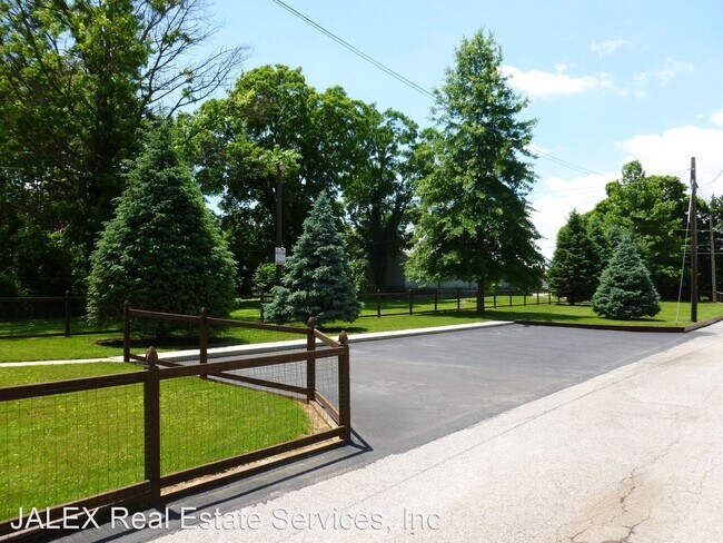 Building Photo - 4 br, 4.5 bath House - 112 N Penn St