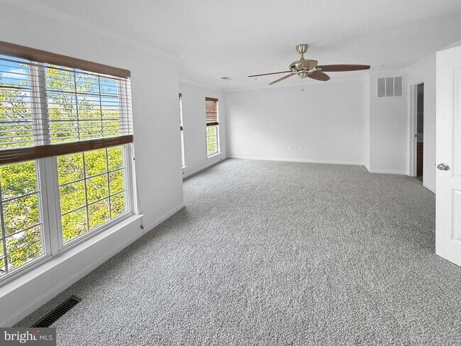 Building Photo - 113 Whiskey Creek Cir