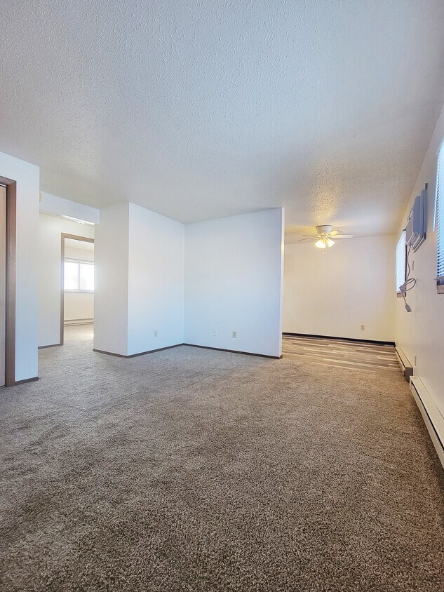 1706 9th St N Unit 102, Wahpeton, ND 58075 Apartments in Wahpeton, ND