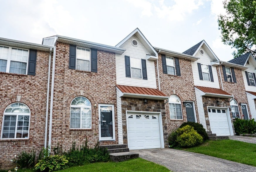 Photo - 615 Spence Enclave Way Unit