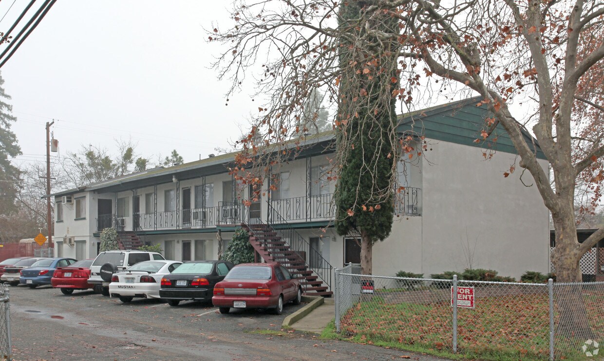 Primary Photo - 2234 Fairfield St