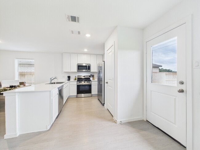 Building Photo - 2919 Summer Breeze Wy