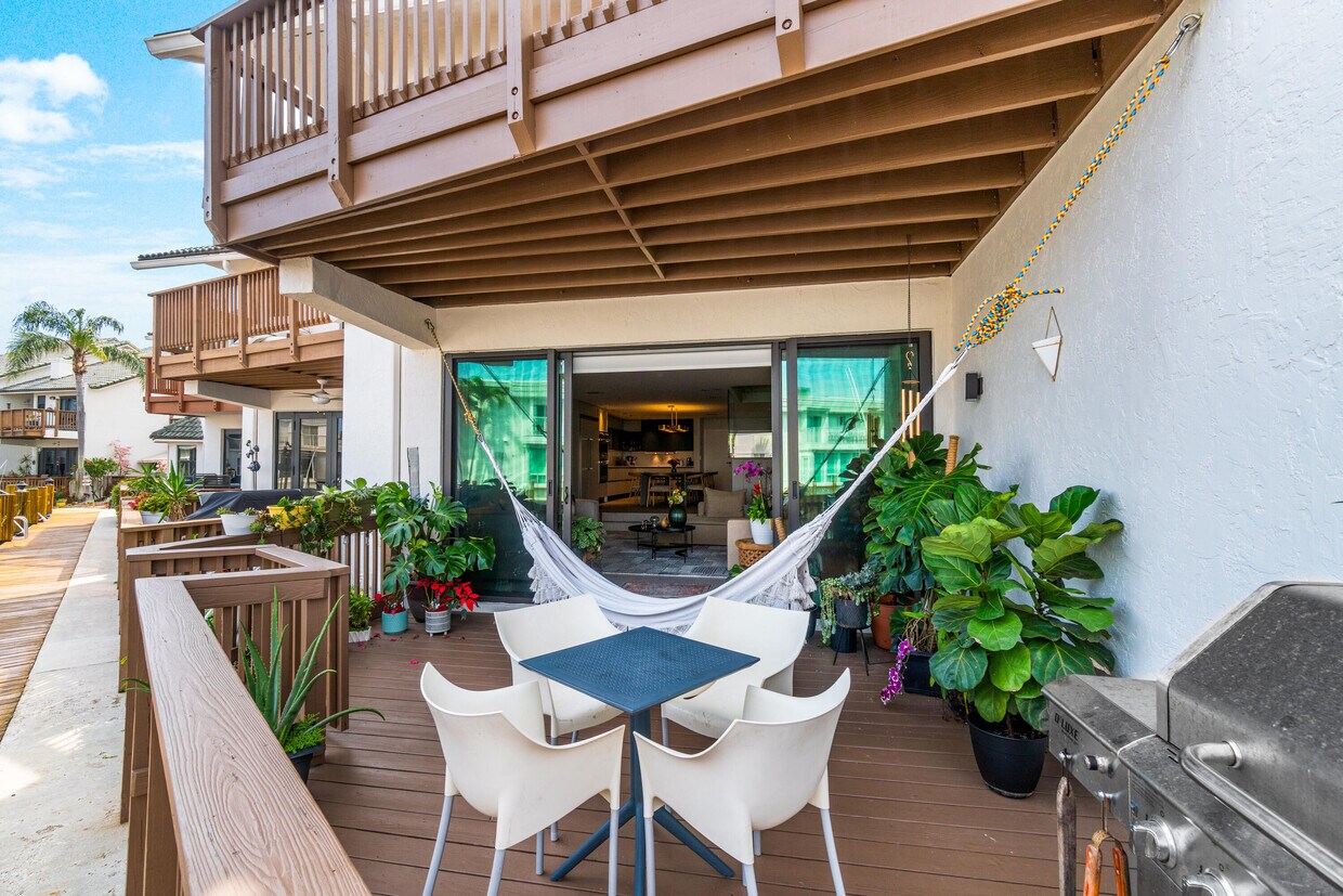 Foto principal - 1037 Boca Cove Ln