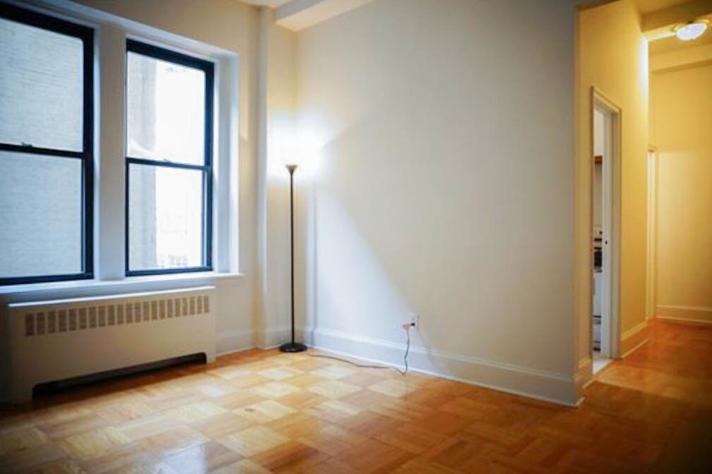 Primary Photo - 1101 Madison Ave