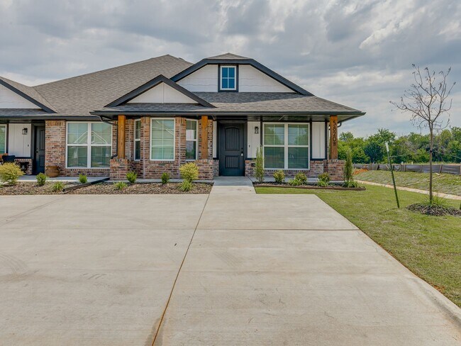 Building Photo - 5820 Goldfinger Rd