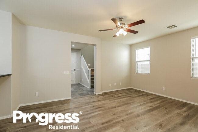 Building Photo - 4043 W Pedro Ln