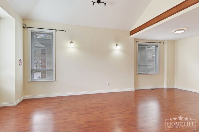 Photo du bâtiment - 3-Bedroom, 3.5-Bathroom home
