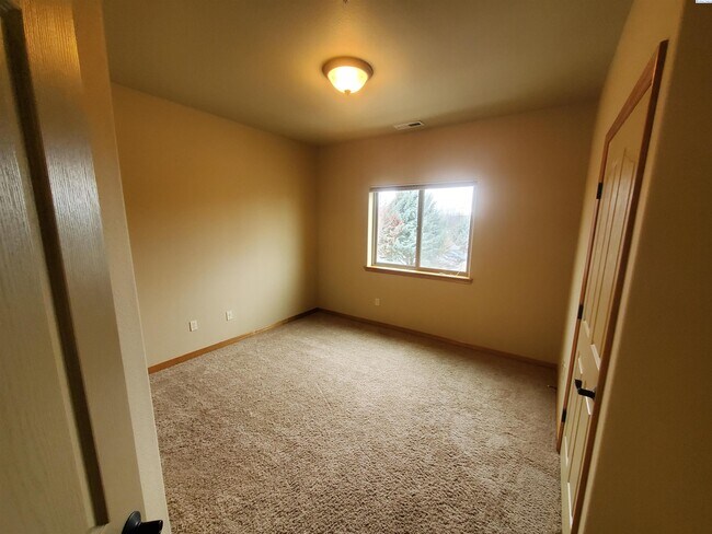 Building Photo - Riverwalk Village Condos, Luxury living
