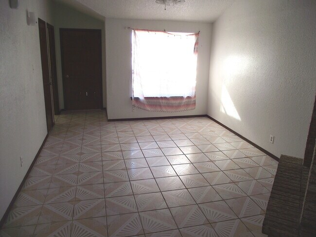 Foto del edificio - Northeast El Paso 3 bed with Bonus Room!