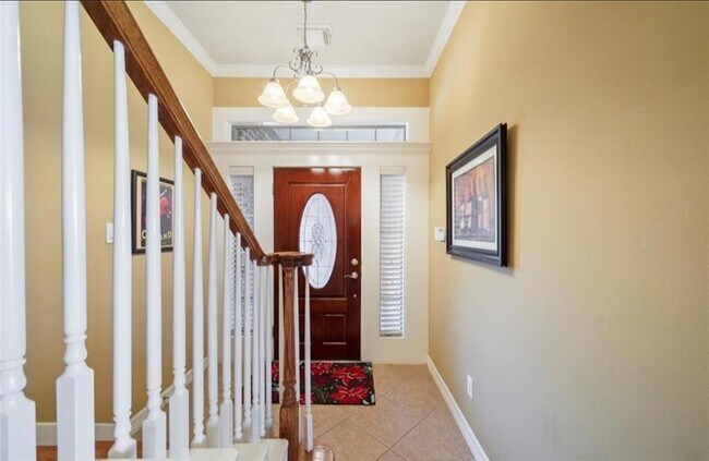 Building Photo - 8029 Durango Way Dr