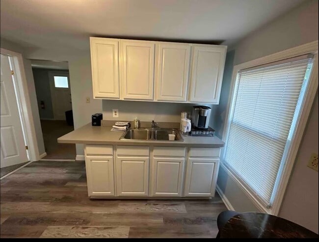 Kitchen - 2340 Electric St