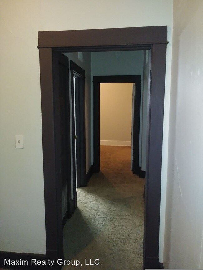 Foto del edificio - 4 br, 1 bath House - 2874 CROWN POINT AVE