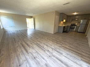 Building Photo - 1603 Merritt Dr