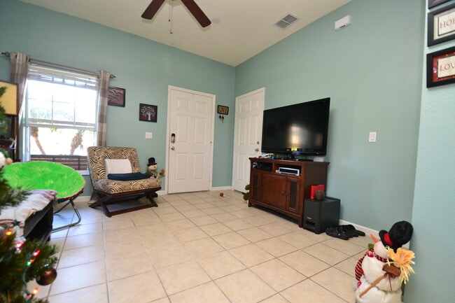 Photo - Large, End Unit 5B/3.5B Townhome - Gated Community, Heritage Commons