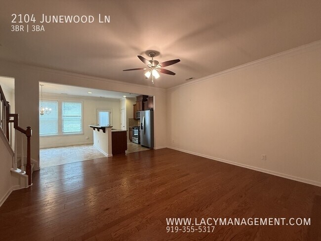 Building Photo - 2104 Junewood Ln
