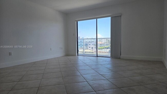 Photo - 110 S Shore Dr Apartment