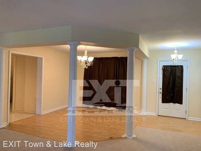 Foto del edificio - 3 br, 2 bath House - 74 Longwood Dr - 74 L...